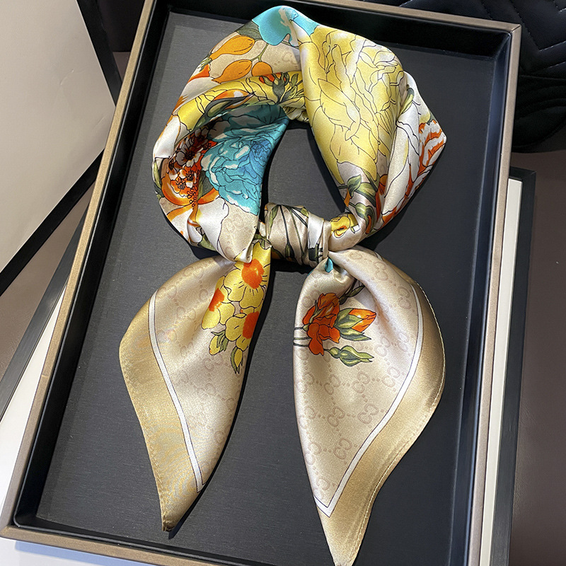 Women Fashion Necktie - وشاح حريري مطبوع بتصميم للنساء ،