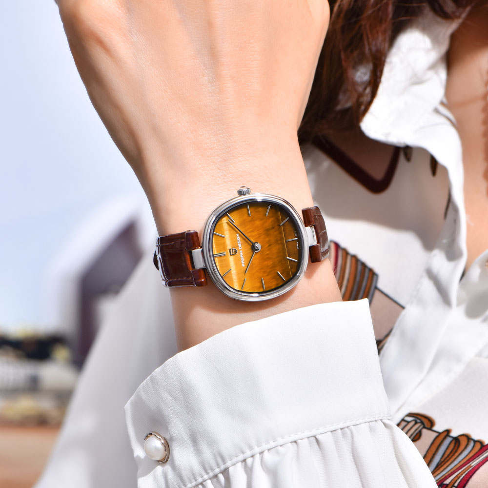 ساعة يد نسائية كوارتز جديدة من - مراجعة Women'S Fashion Brands وسعره