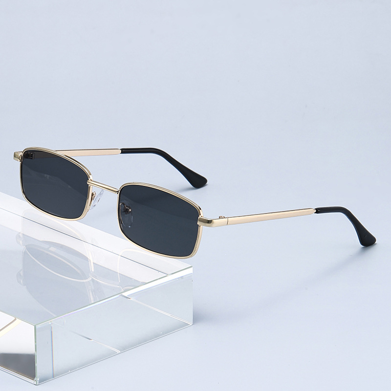 نظارات شمسية عصرية بتصميم بانك - مراجعة Women'S Fashion Eyeglasses وسعره