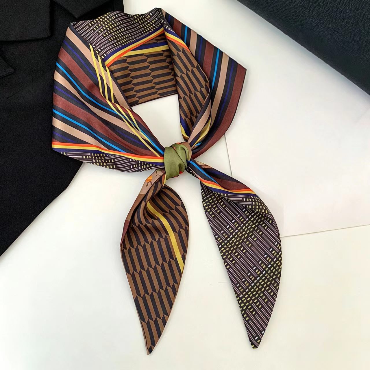 وشاح حرير فاخر مطبوع طويل بشري - مراجعة Women Fashion Necktie وسعره