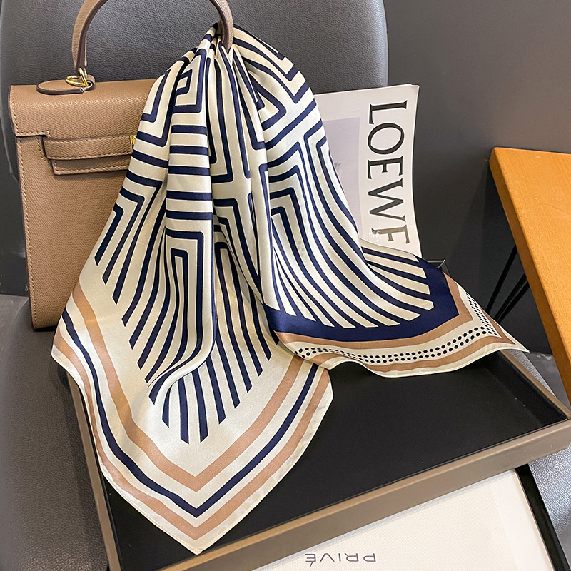 العلامة التجارية الفاخرة منديل - مراجعة Women Fashion Necktie وسعره