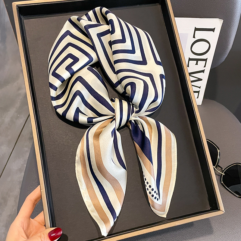 العلامة التجارية الفاخرة منديل - مراجعة Women Fashion Necktie وسعره