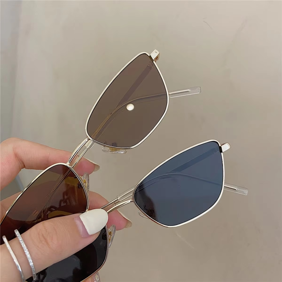 نظارات شمسية نسائية بتصميم عين - مراجعة Women'S Fashion Eyeglasses وسعره