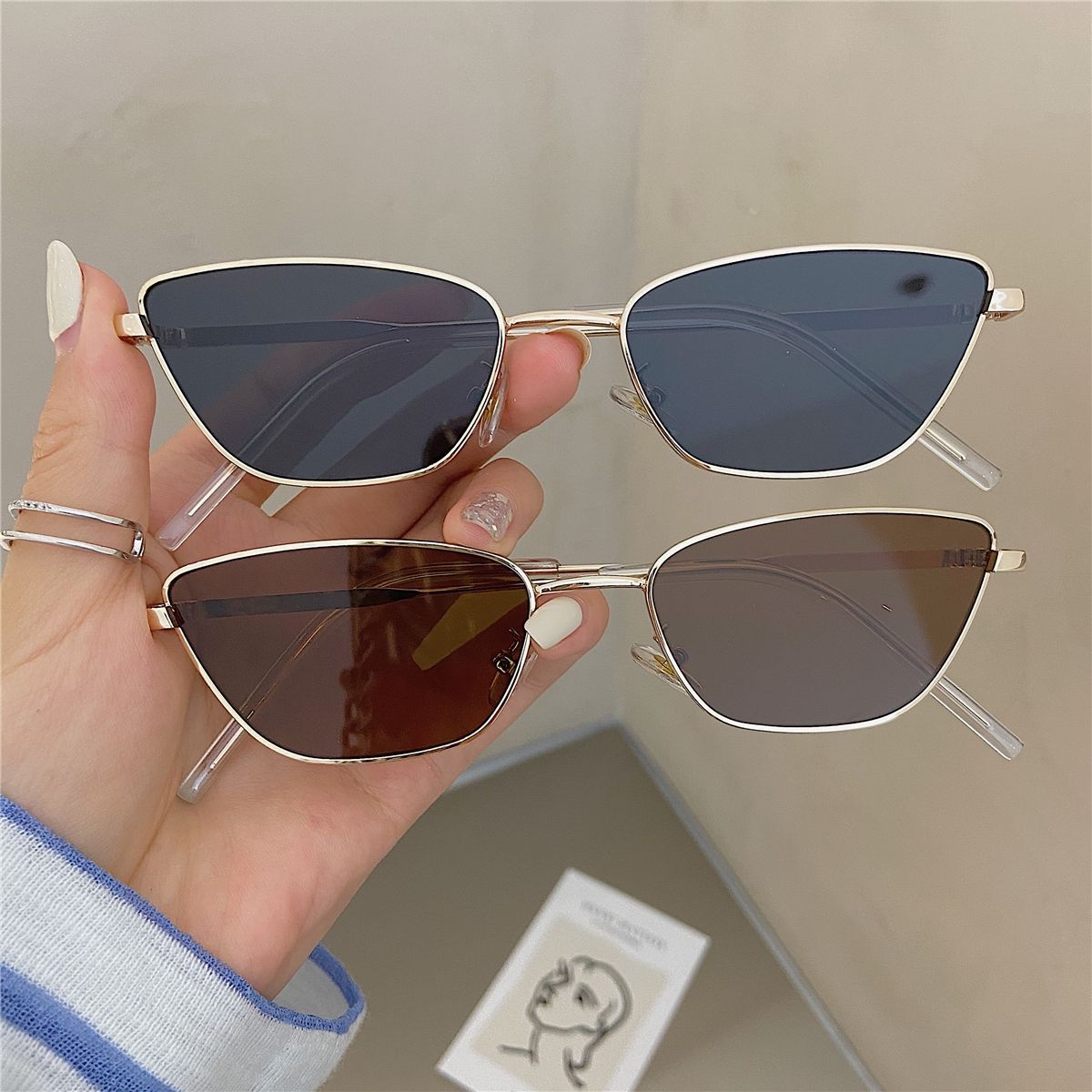 نظارات شمسية معدنية أنيقة على  - مراجعة Women'S Fashion Eyeglasses وسعره